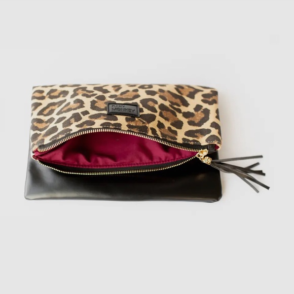 Fold Over Clutch Black Vegan Leather & Leopard Print - Picture 3 of 3